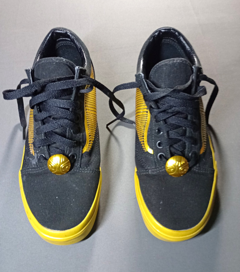 VANS Harry Potter x Vans Old Skool Men's size 7 Low Top Black Gold